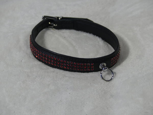 Schwarzes Halsband mit roten Straß-Steinen